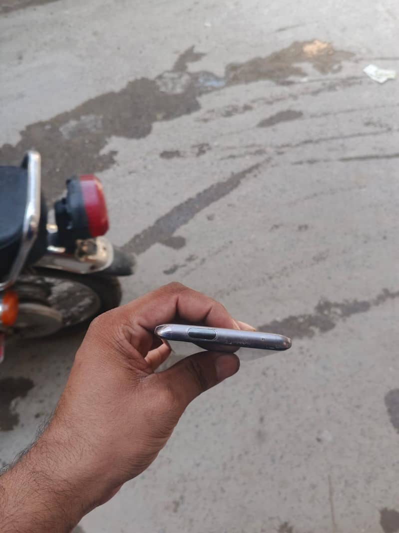 One Plus 7 Pro 4
