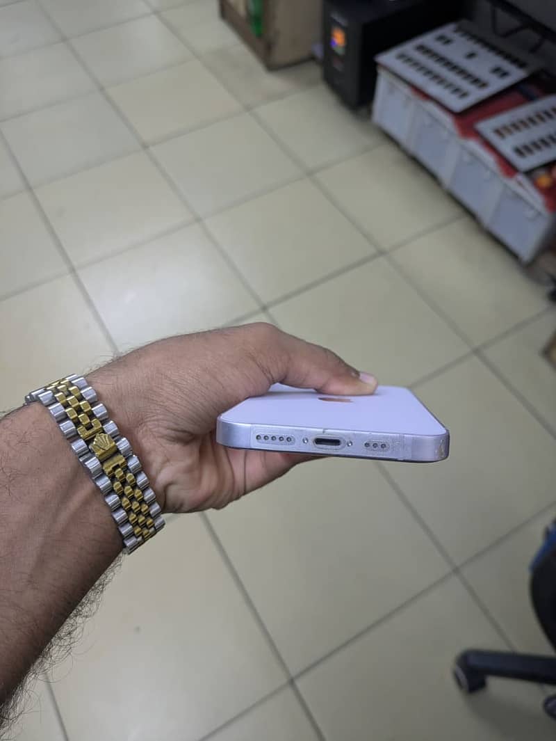 Apple iPhone 14 13