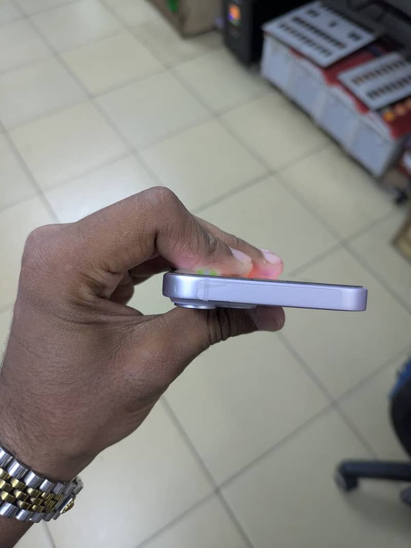 Apple iPhone 14 15