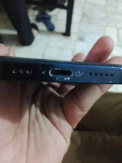 Apple iPhone 12