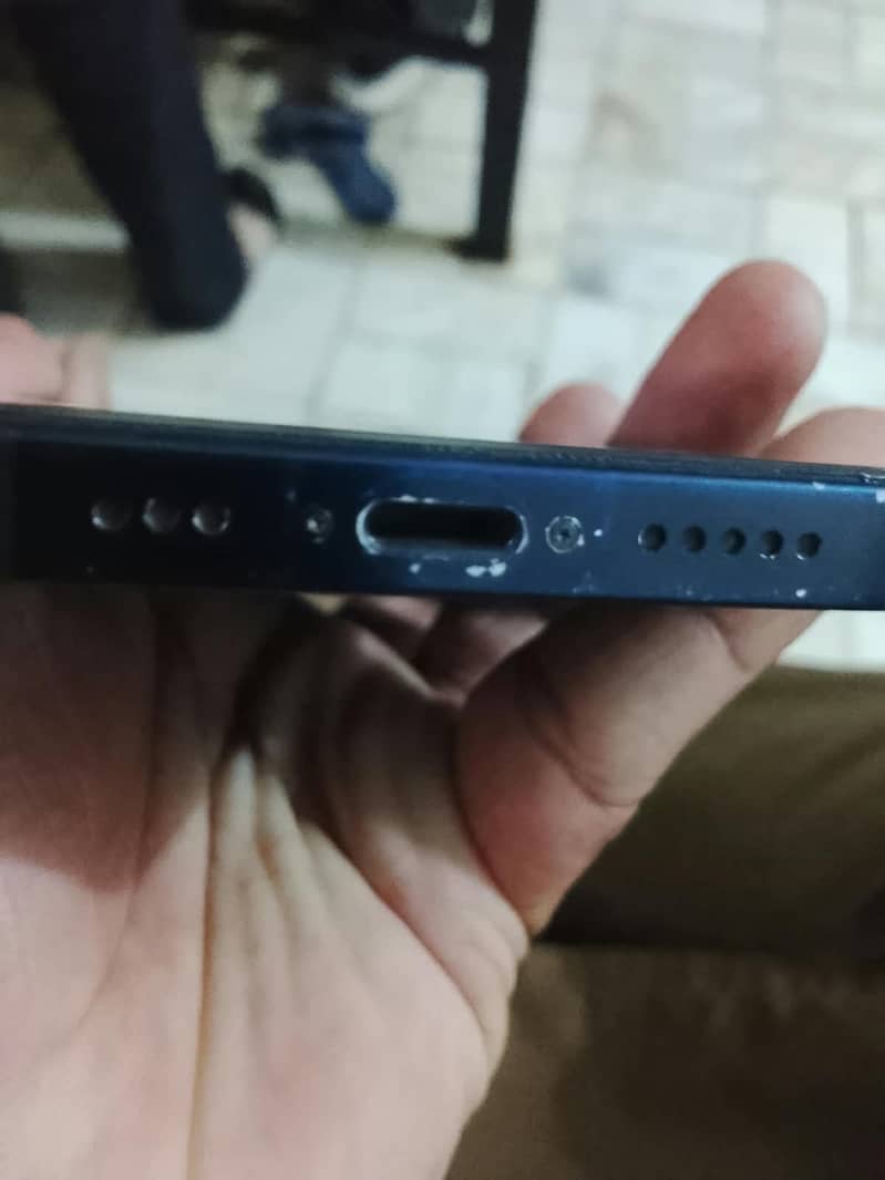 Apple iPhone 12 0