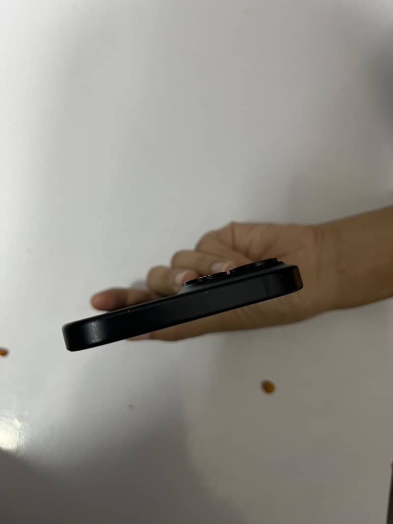 Apple iPhone 15 3