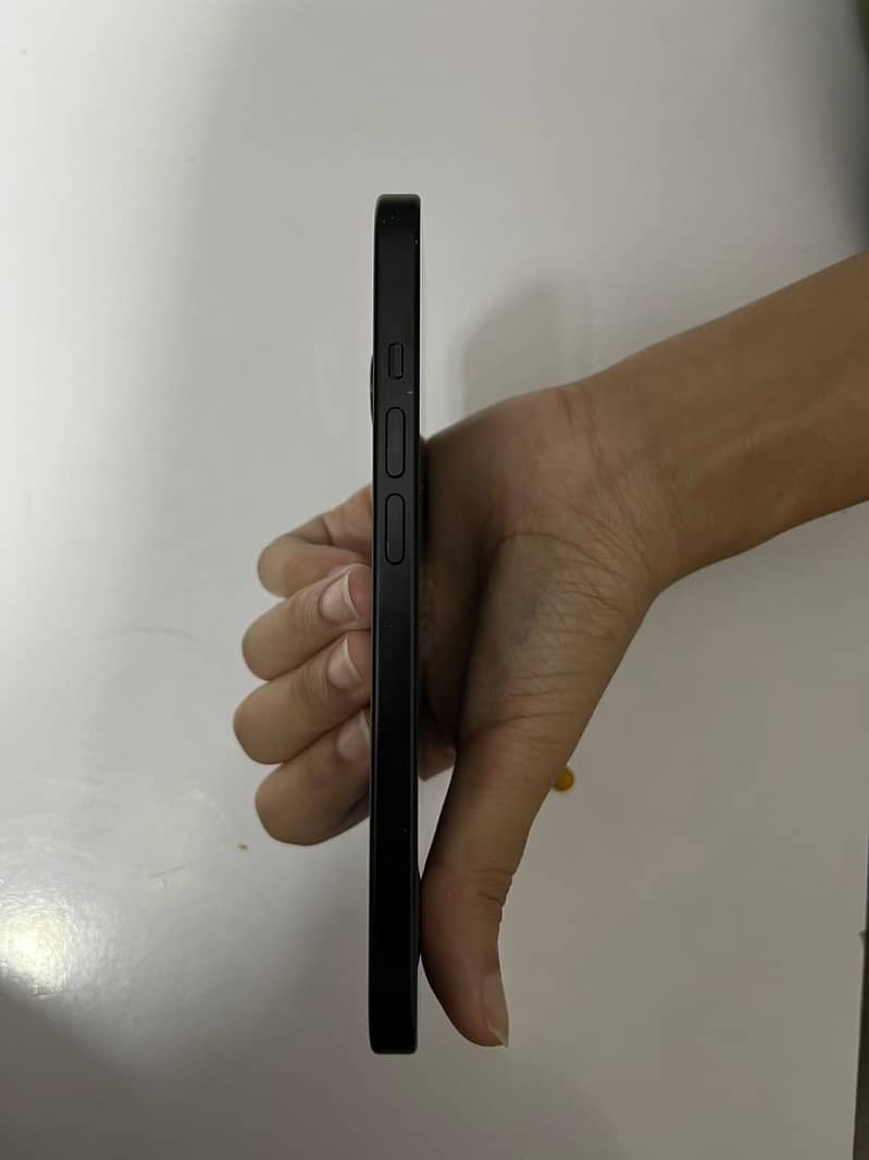 Apple iPhone 15 5