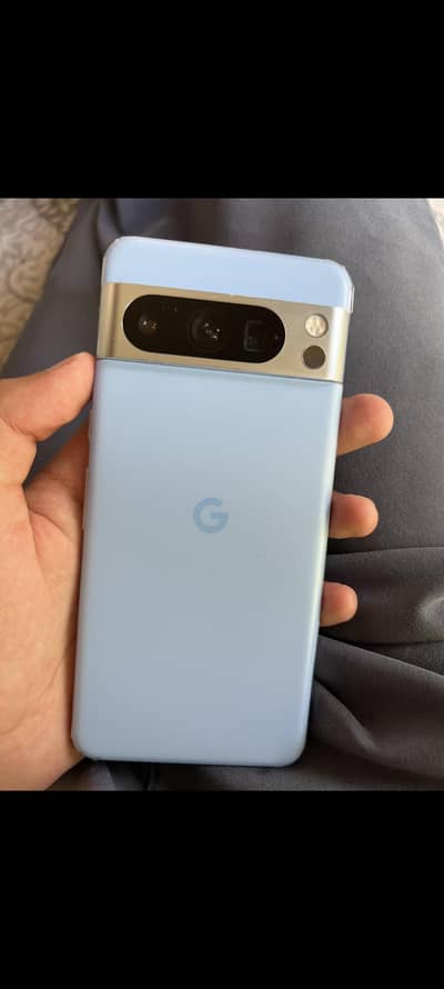 Google Pixel 8 Pro