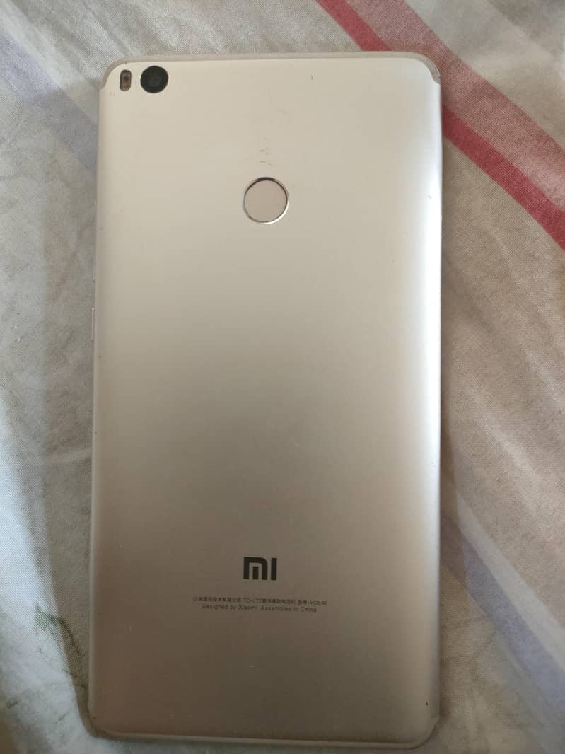Xiaomi Mi Max 2 1