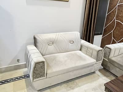 7 seater sofa for sale, in a good condition