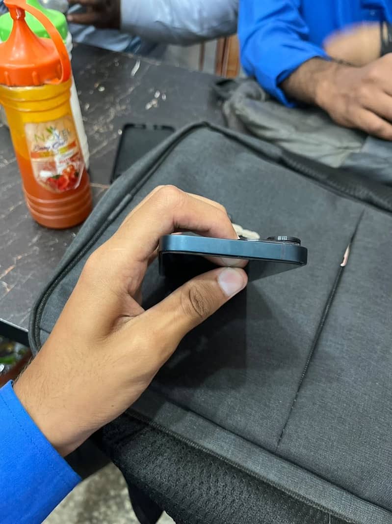 Apple iPhone 14 2