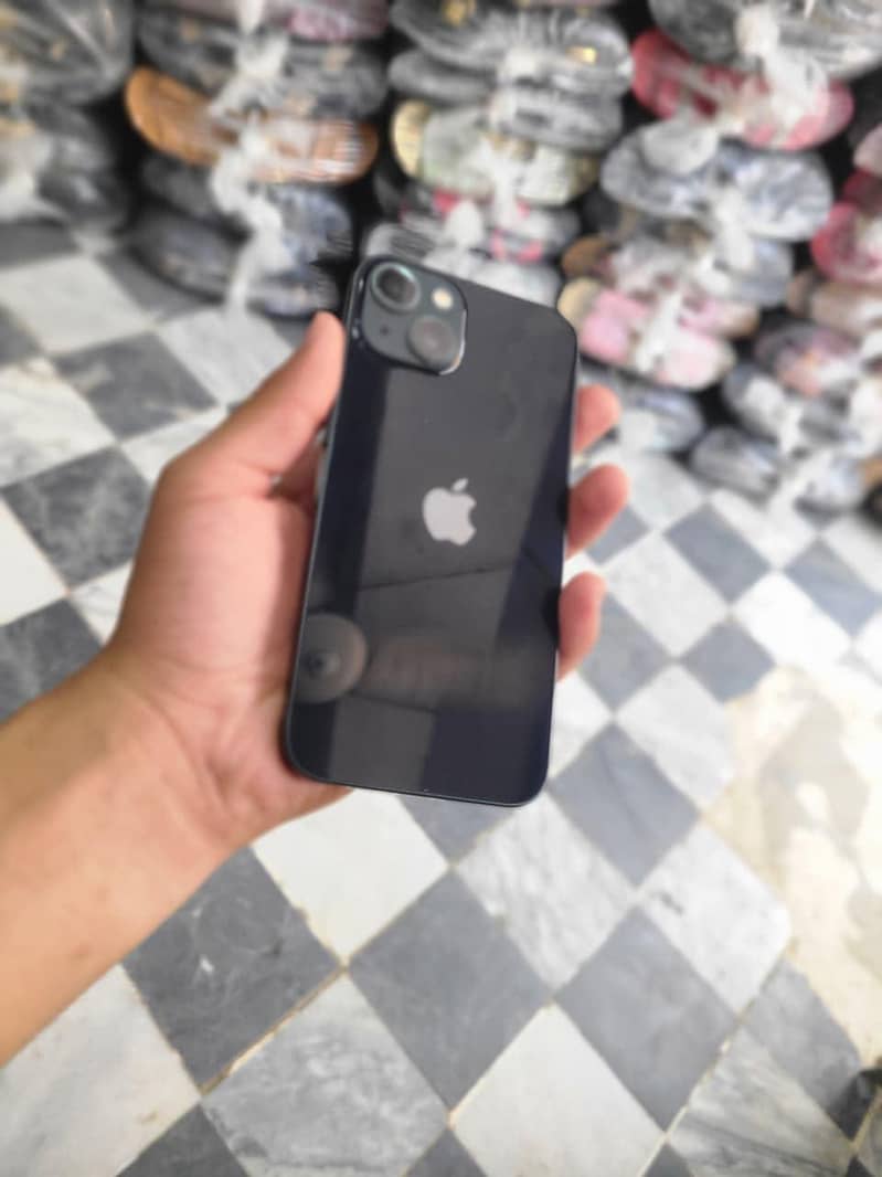 Apple iPhone 13 2