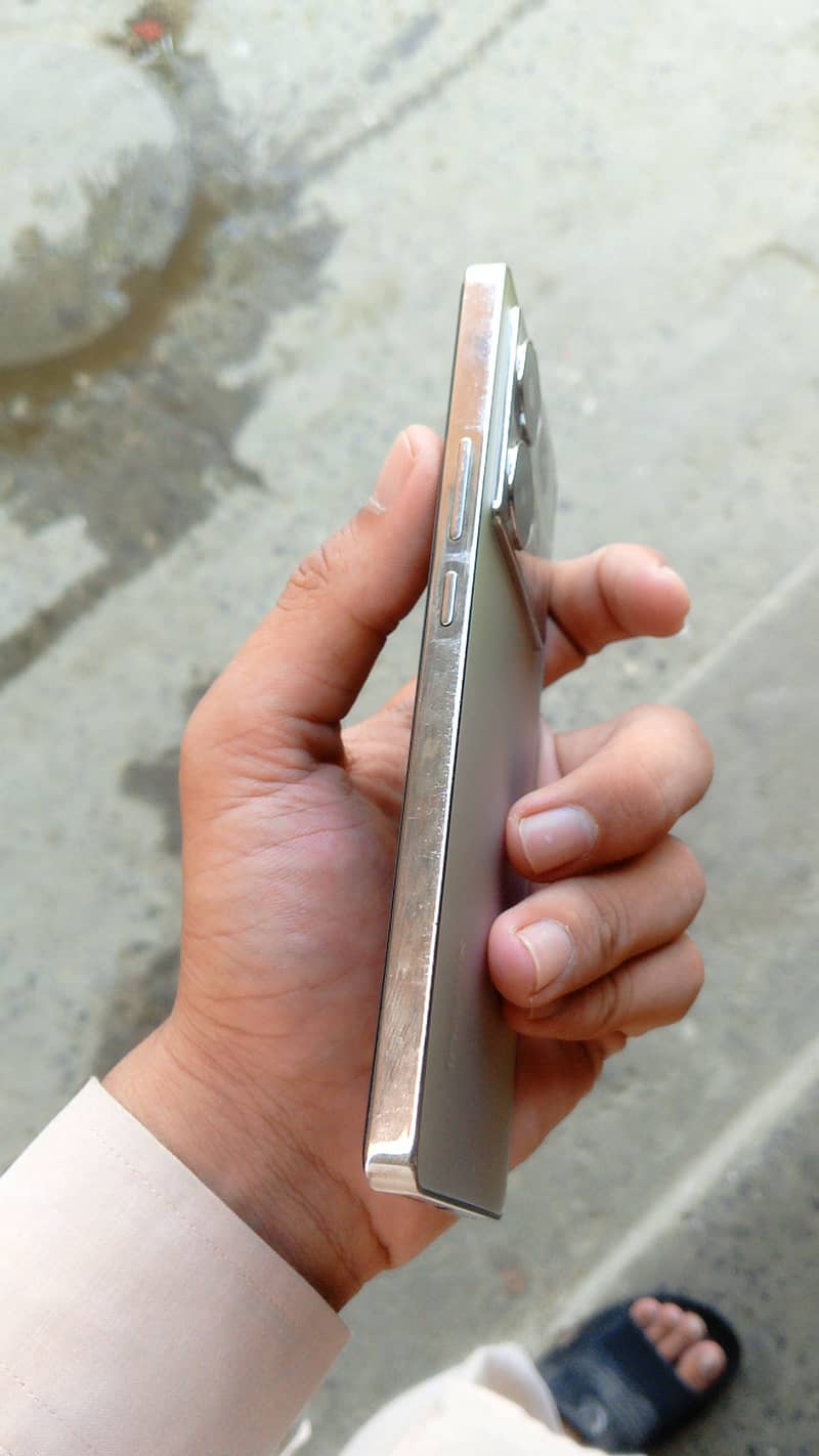 Infinix Note 40 5