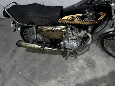 Honda CG-125 Self Start (Black Gold)(Gold Edition)
