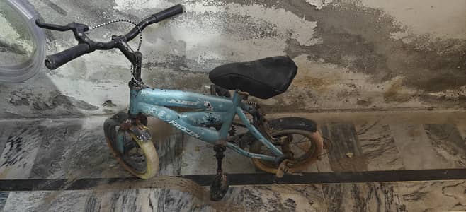 Kids bicycle for 3-7 year