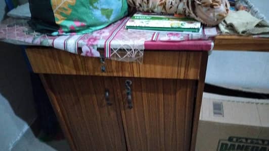 iron stand table