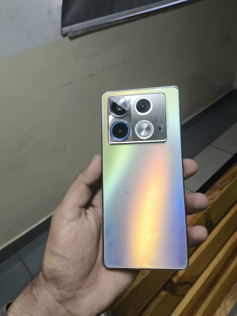 Infinix Note 40 4