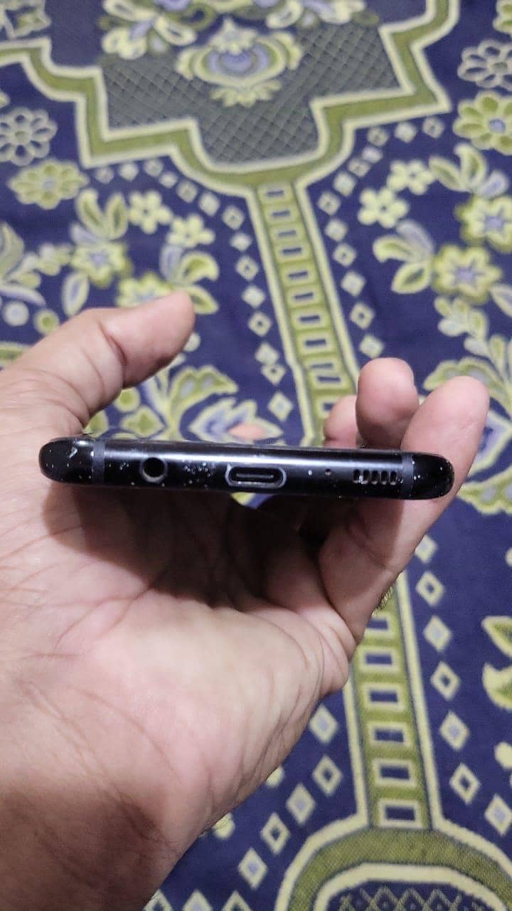 Samsung S8 Plus 3