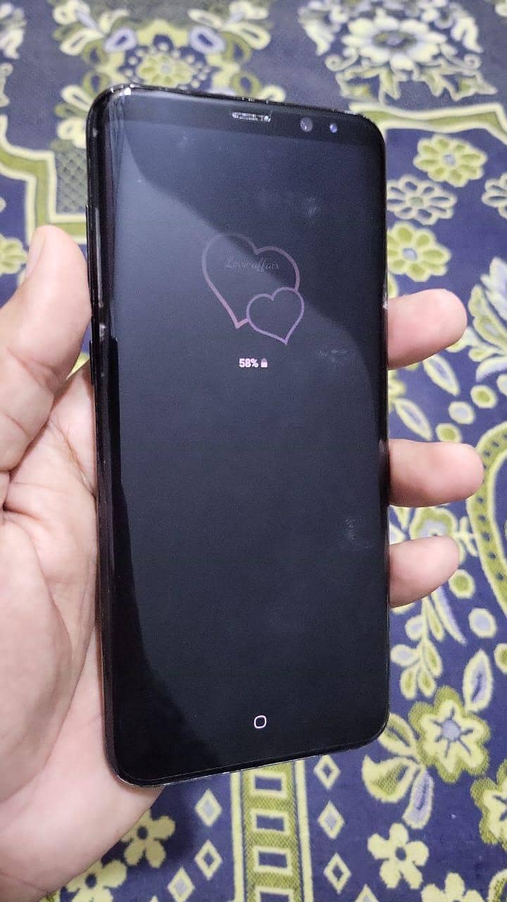 Samsung S8 Plus 4