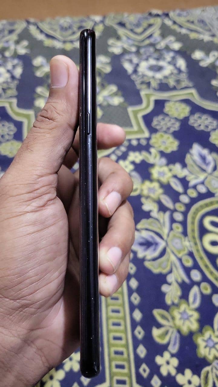 Samsung S8 Plus 5