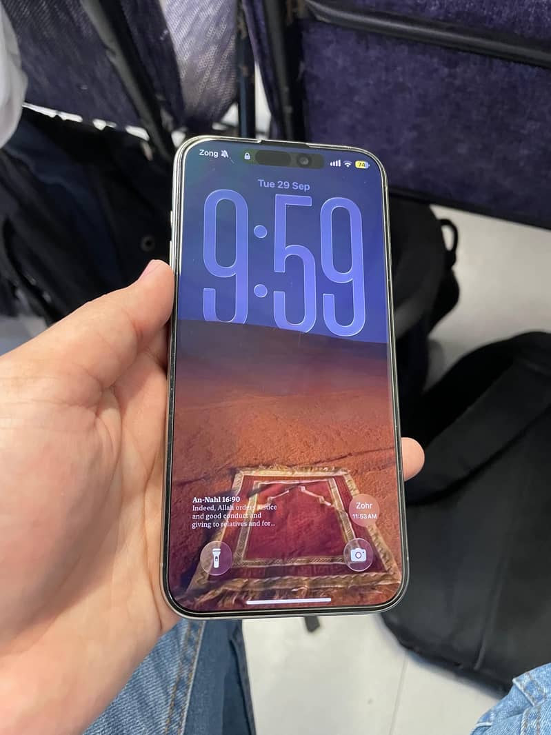 Apple iPhone 15 Pro Max 3