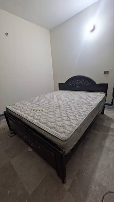 Double size bed