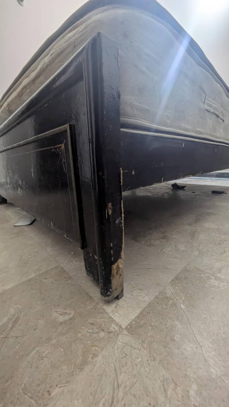 Double size bed 3