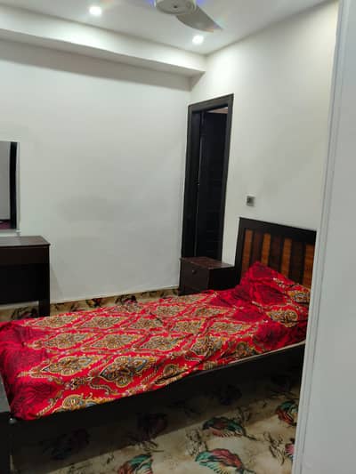 Furnished room available for rent in E11 4