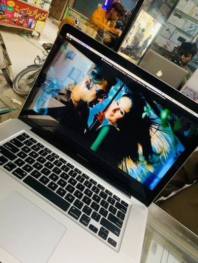 Macbook Pro i7 3rd gen exchange possible with mobile