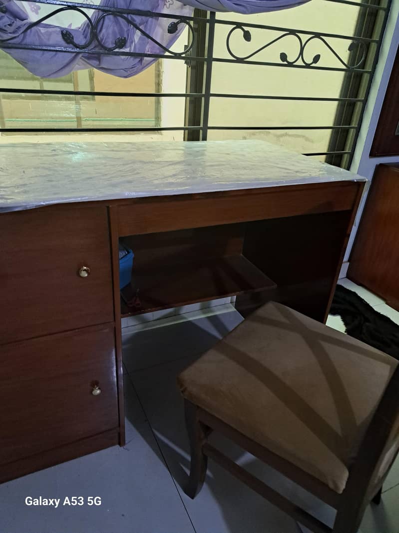 study table with chair 0