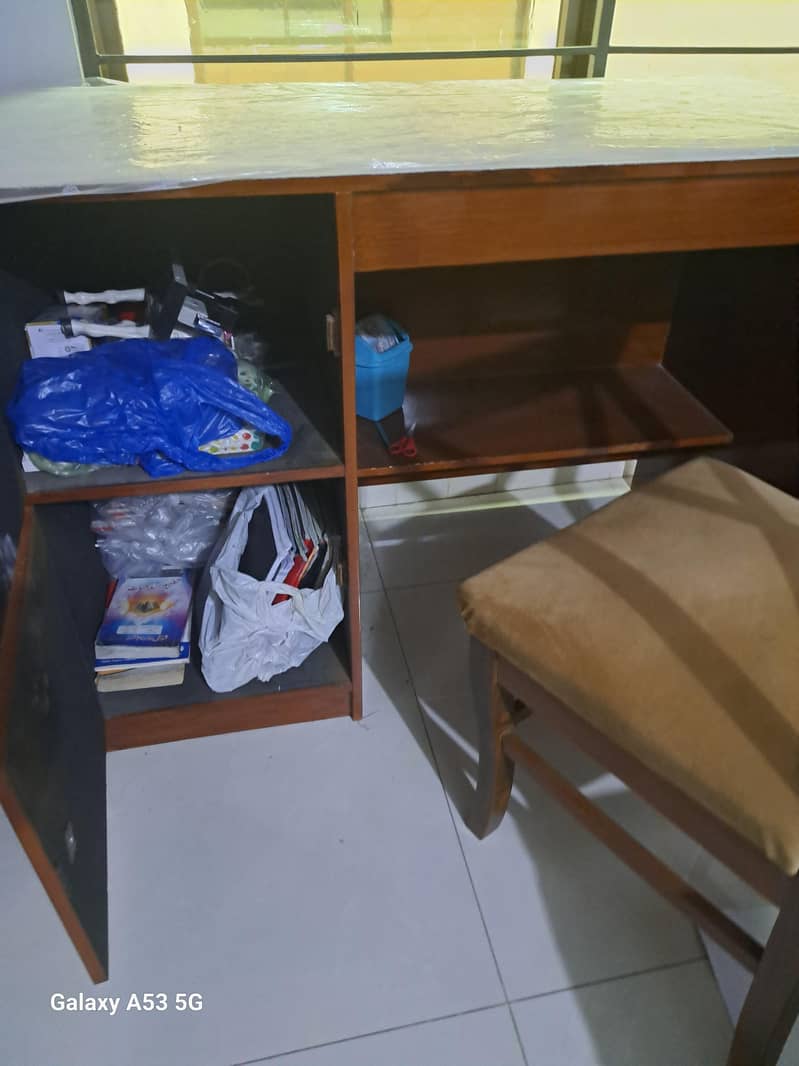 study table with chair 4
