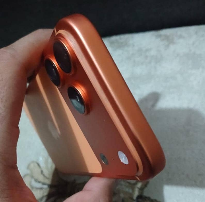 Apple iPhone 17 Pro Max 2