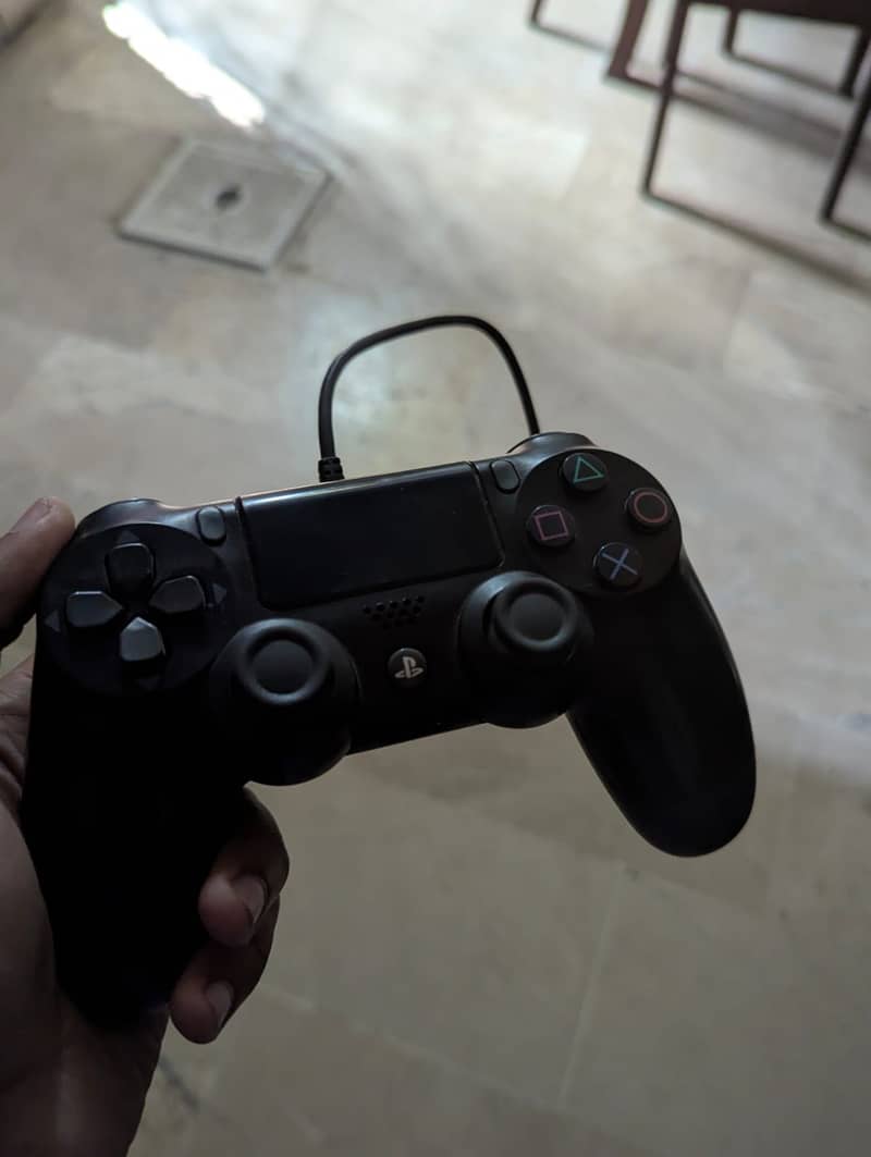 Ps4 Slim 1