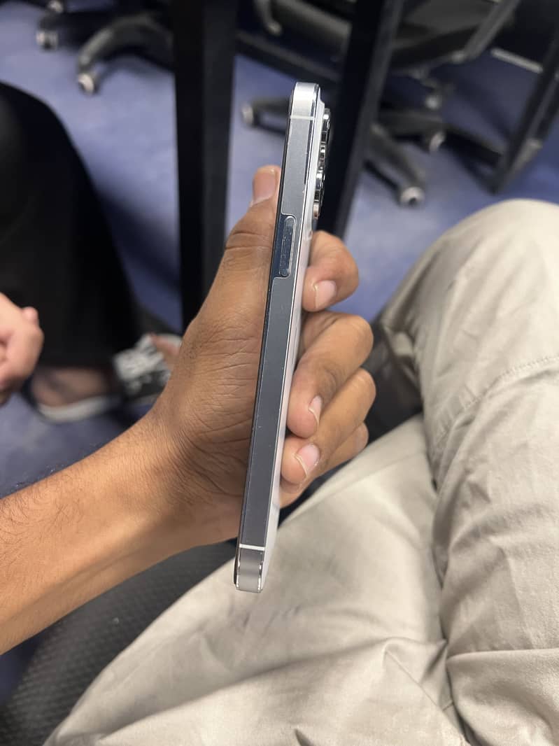 Apple iPhone 14 Pro Max 2