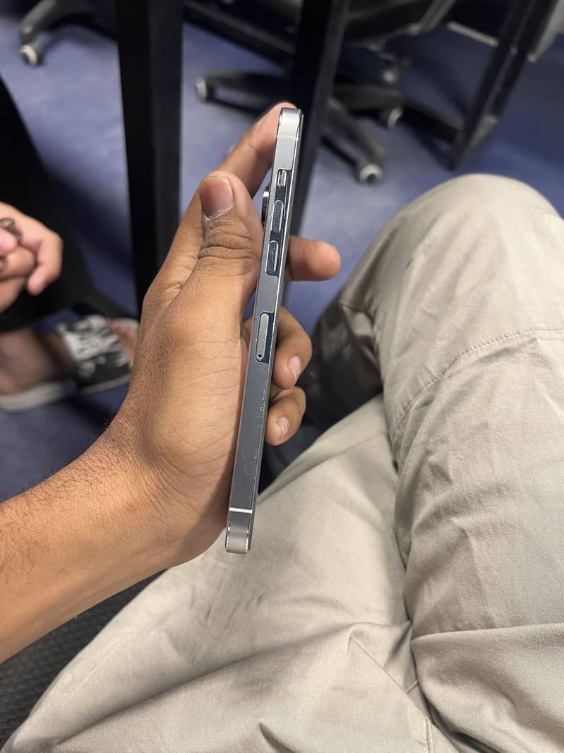 Apple iPhone 14 Pro Max 7
