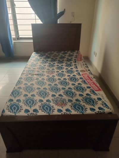 Single bed with mattress