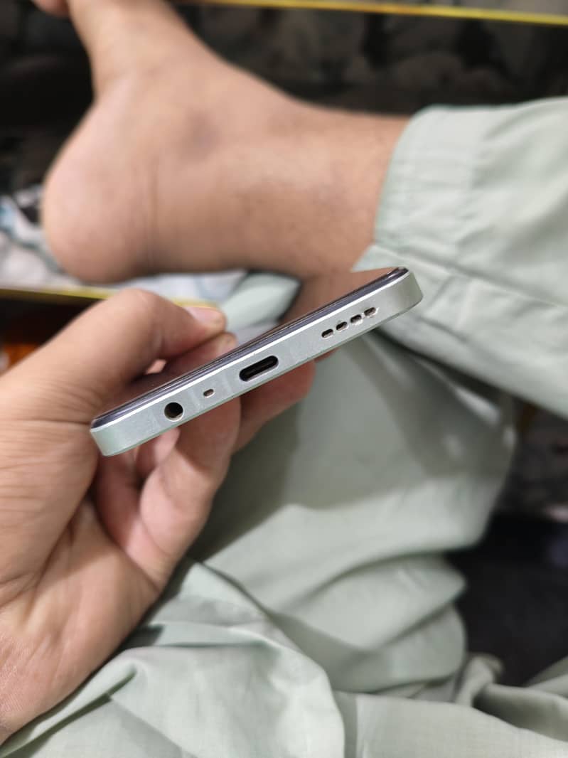 Realme Note 60x 4
