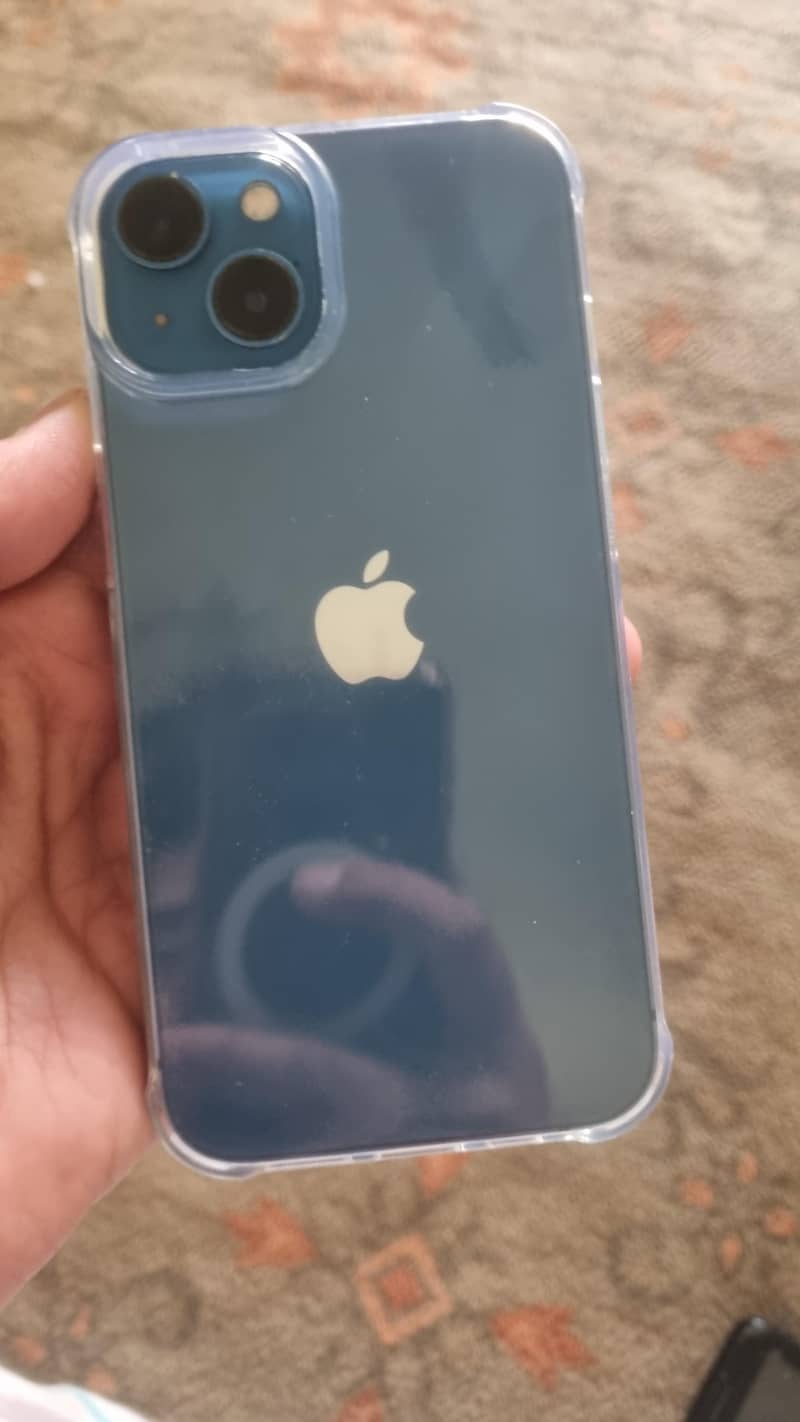 Apple iPhone 13 5