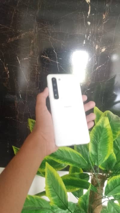 Sharp Aquos R5G