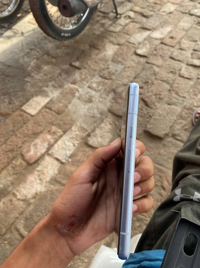 Google Pixel 7a 4