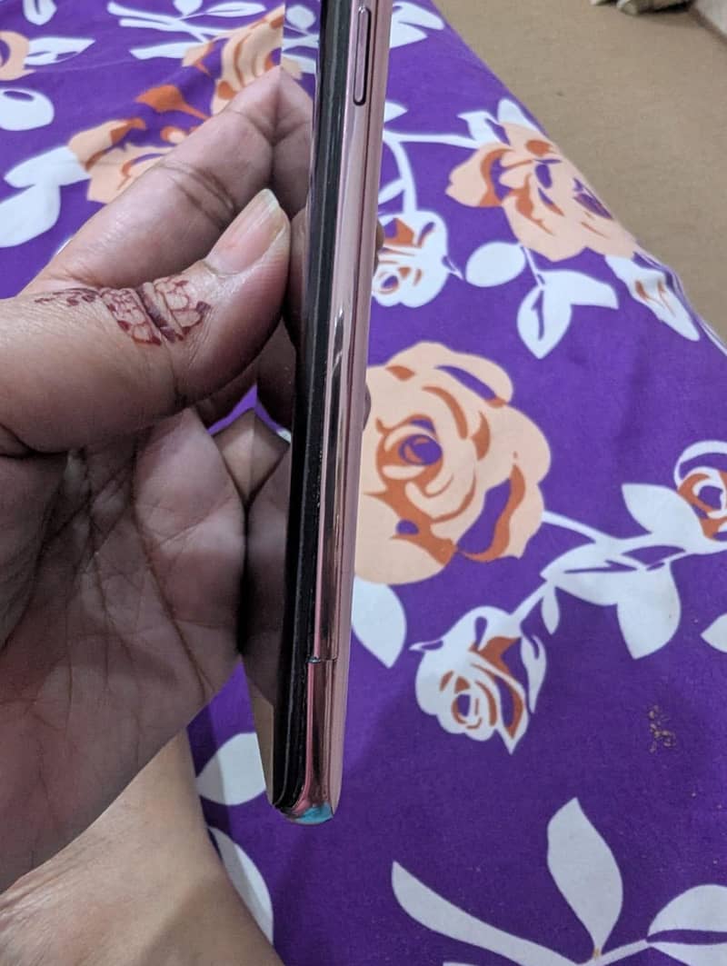 Infinix Zero 40 4