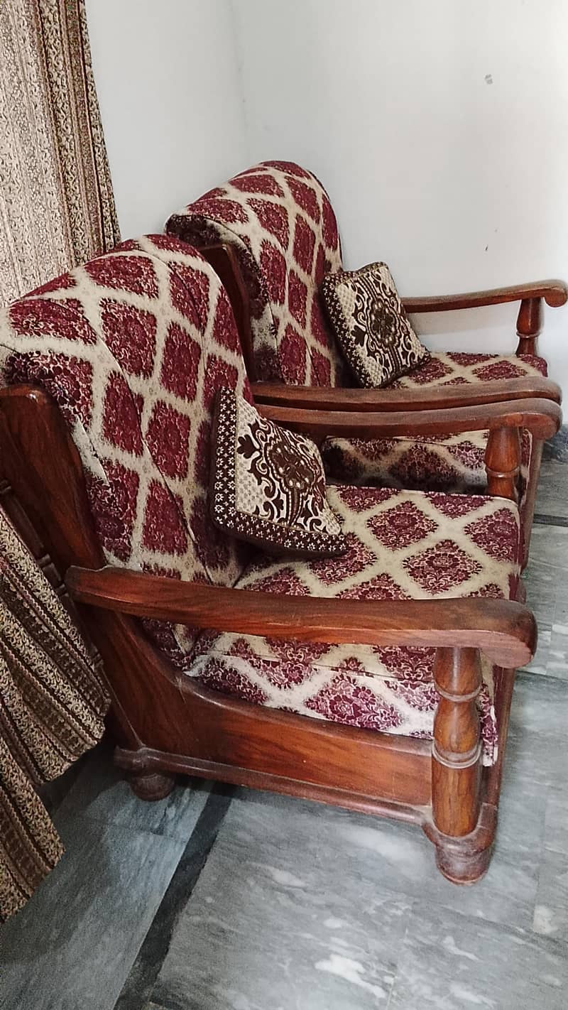 5 seater sofas with table 6