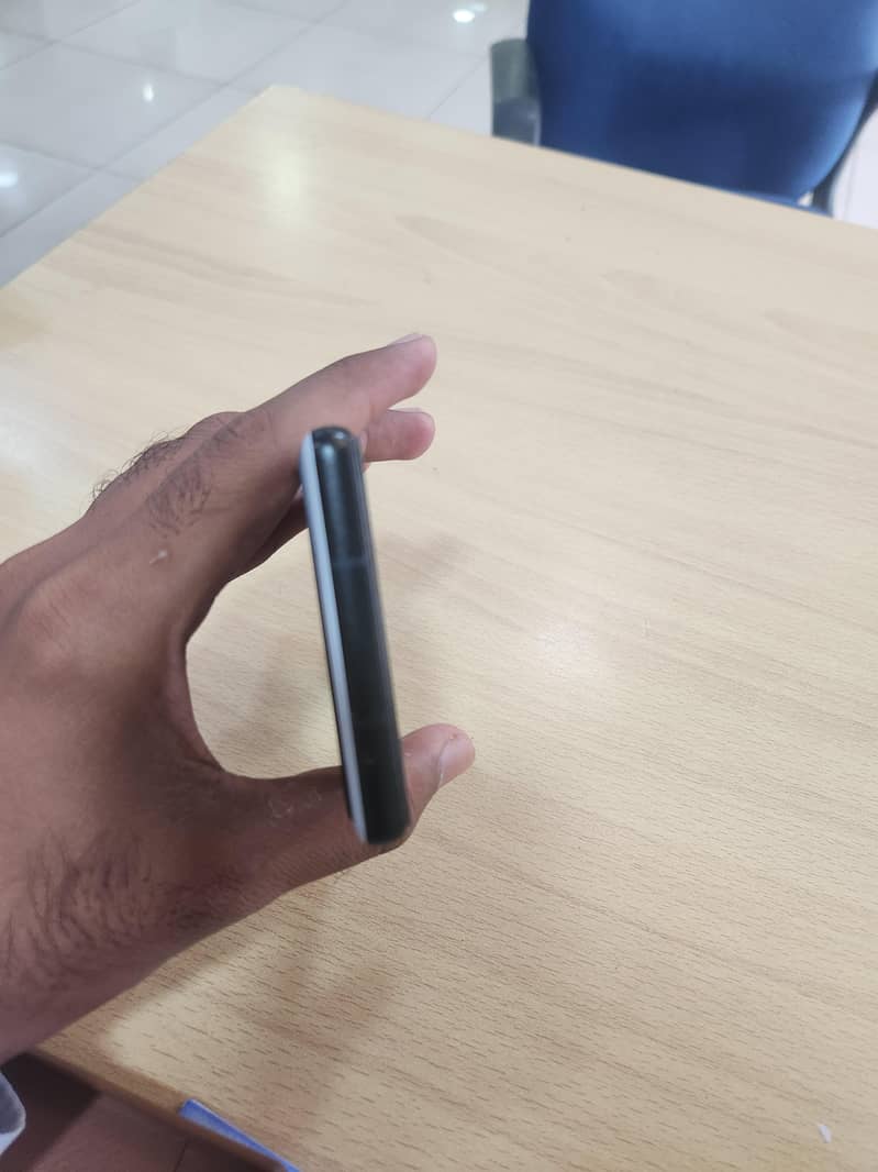 Google pixel 6a 3