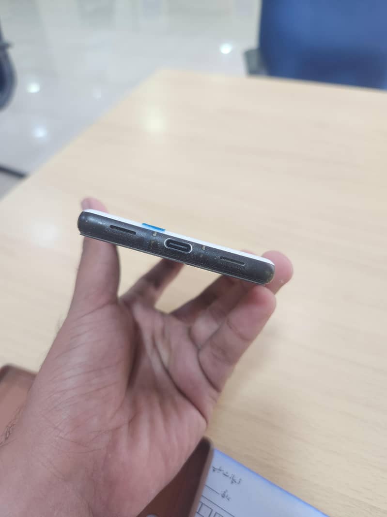Google pixel 6a 4