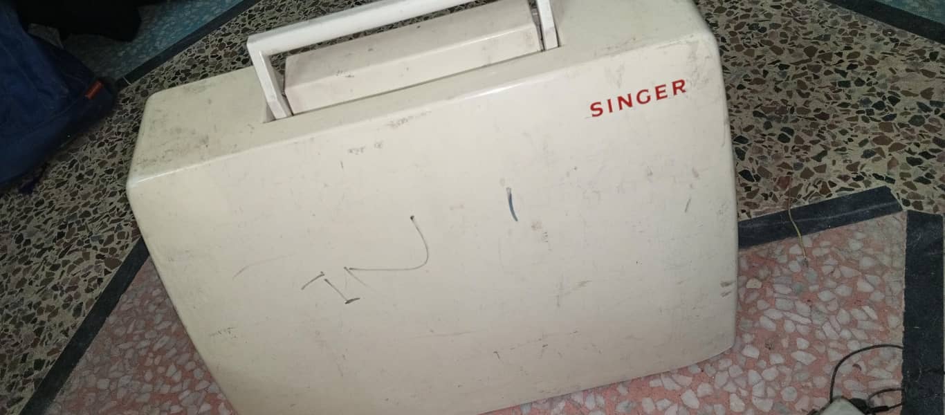 Singer sewing machine 6