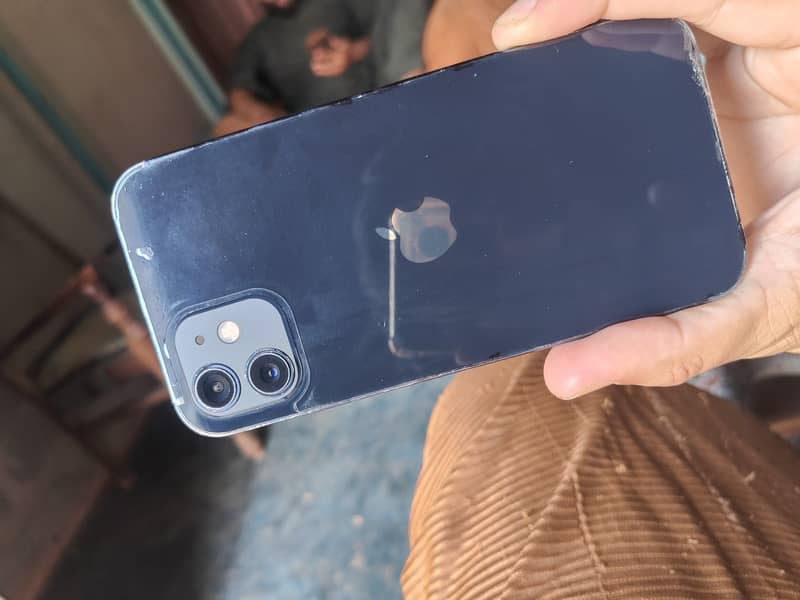 Apple iPhone 12 1