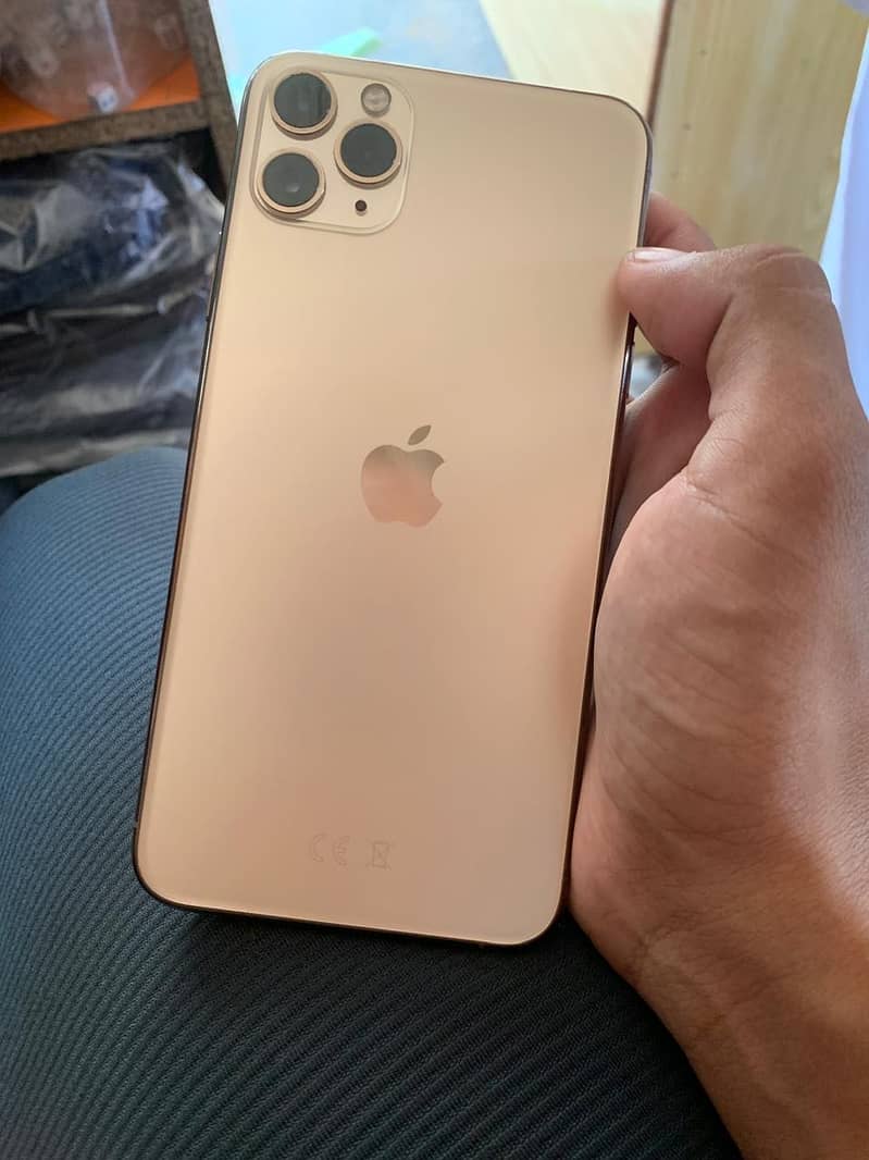 Apple iPhone 11 Pro Max 2