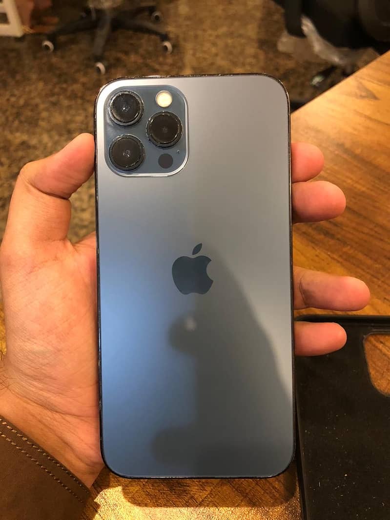 Apple iPhone 12 Pro Max 2