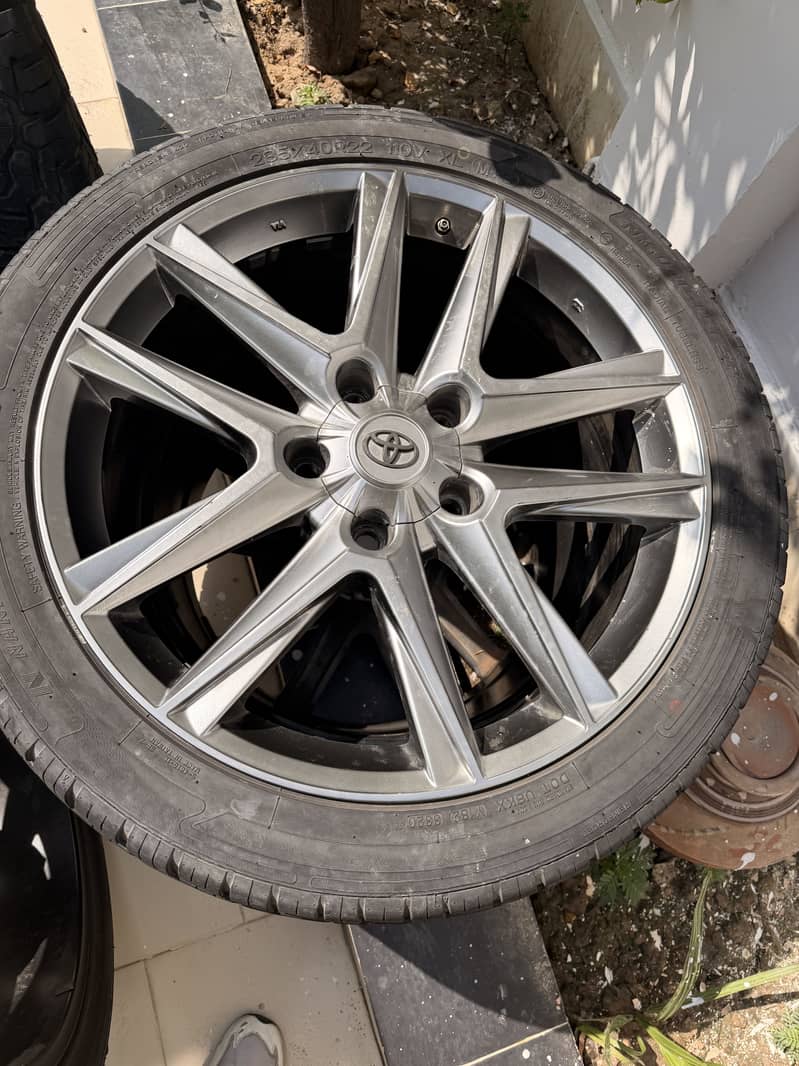 Lexus 5.7 9