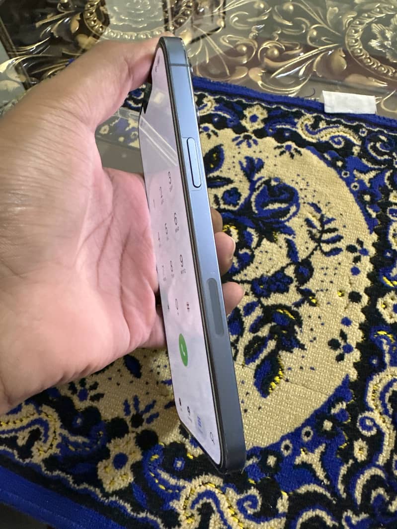 Apple iPhone 13 Pro Max 3
