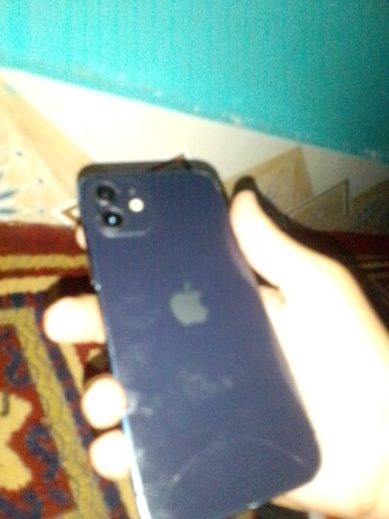 Apple iPhone 12 1