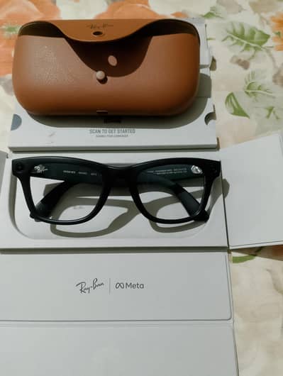 Rayban Meta Glasses GEN 2 Grey to clear transition with Matt finishing