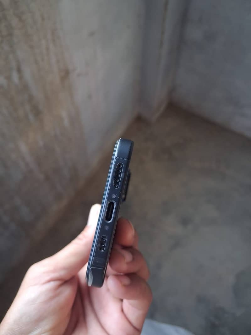 Apple iPhone 15 2