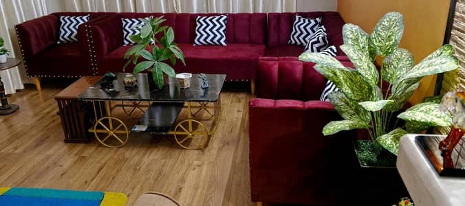5 setaer sofa set and 6seater L shaped